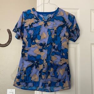 Carhartt workforce scrub top